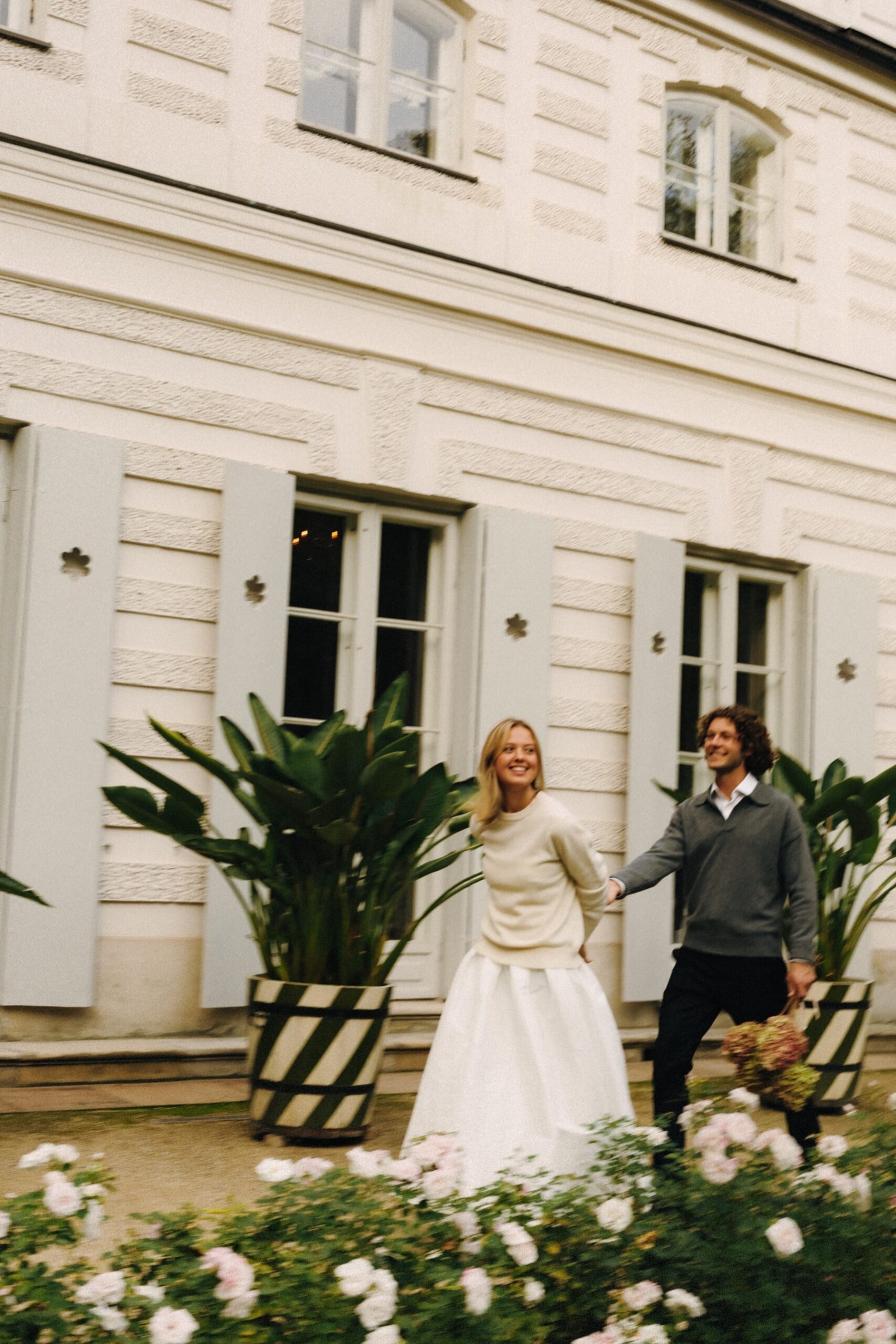 sesja narzeczeńska w łazienkach