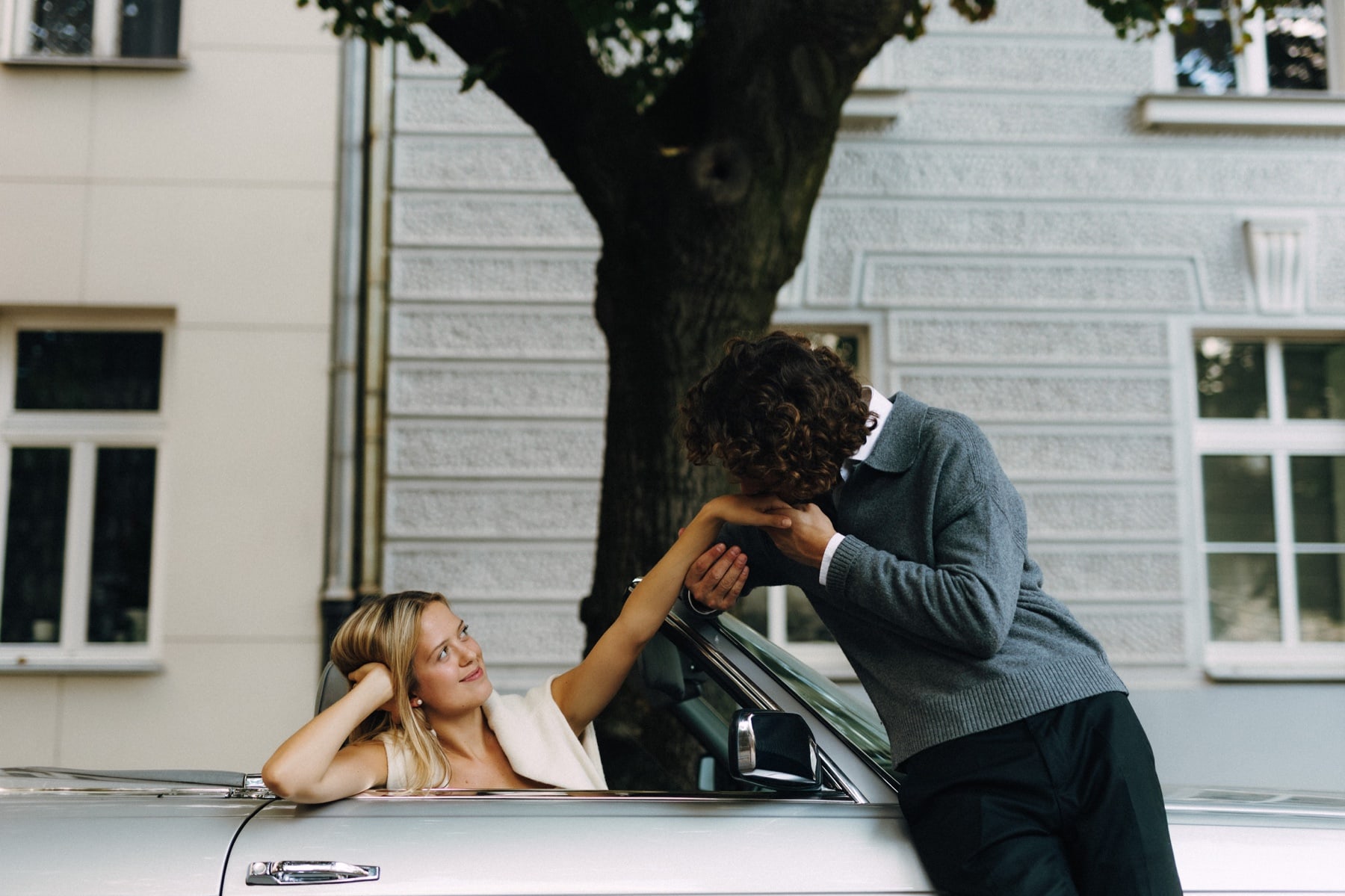 sesja narzeczeńska w Warszawie w Łazienkach